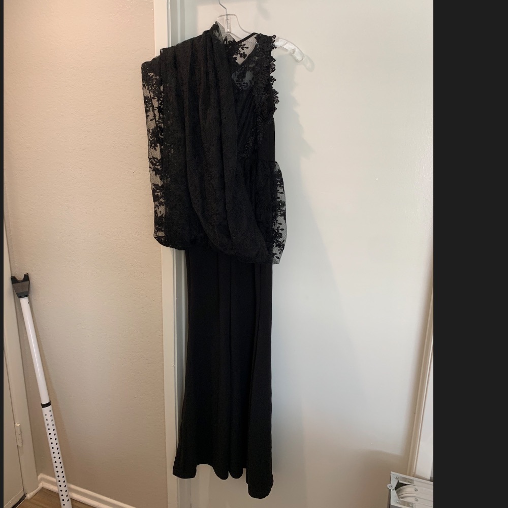 Dress - Picture 2 of 3